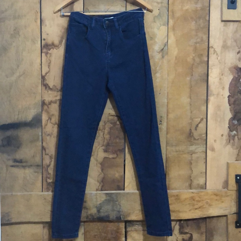 High waisted jeans